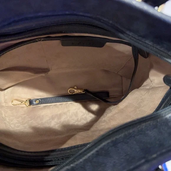 MICHAEL Michael Kors Jet Set Medium Snap Pocket Tote - Picture 6 of 10